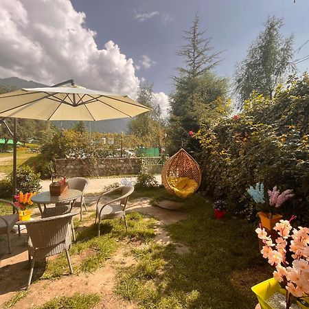 Himalayan Hill Queen Resort, Manali M98160-43400 외부 사진