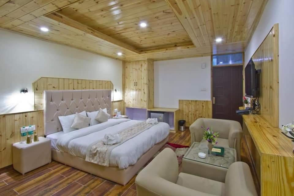 Himalayan Hill Queen Resort, Manali M98160-43400 외부 사진