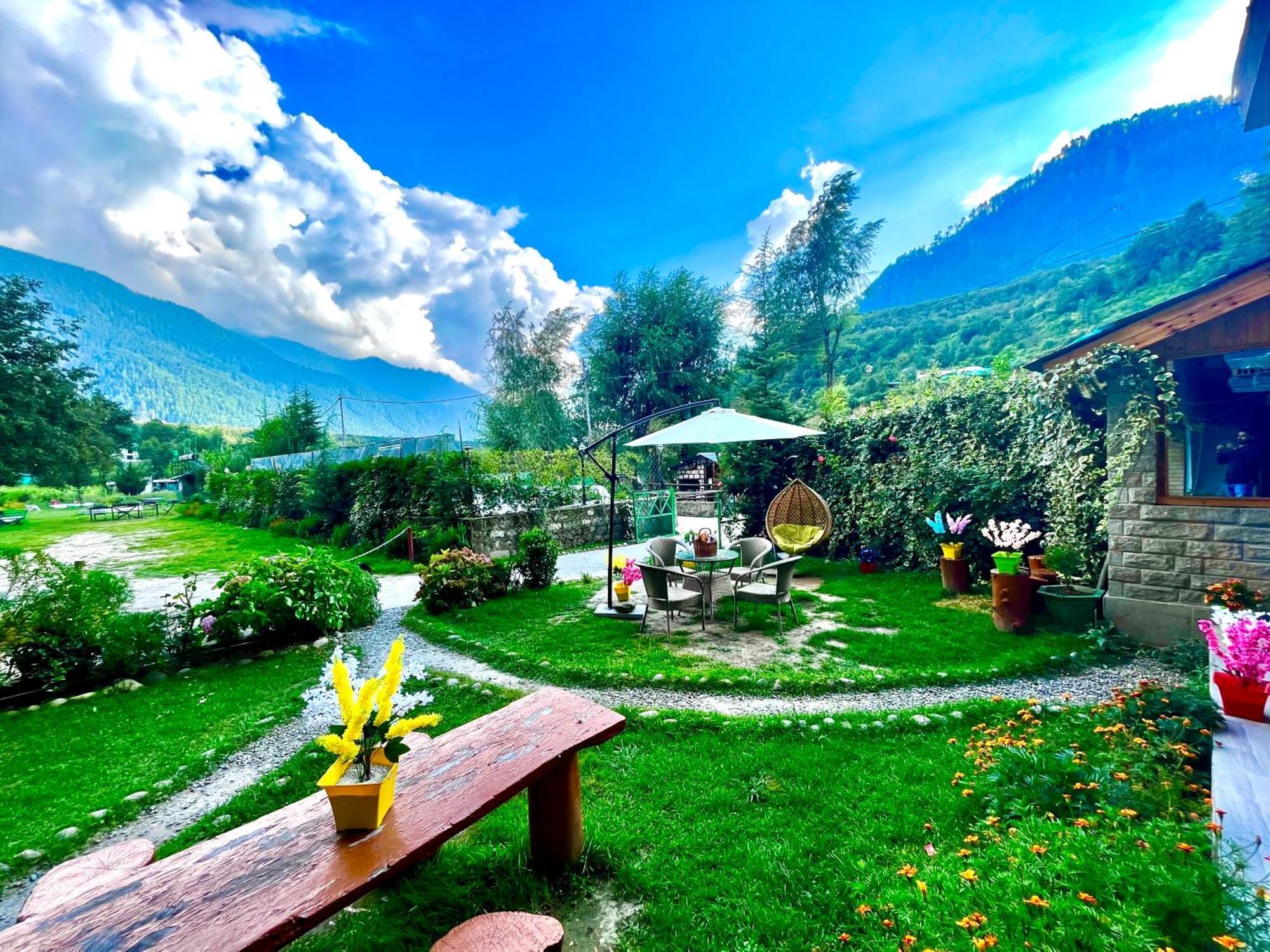 Himalayan Hill Queen Resort, Manali M98160-43400 외부 사진