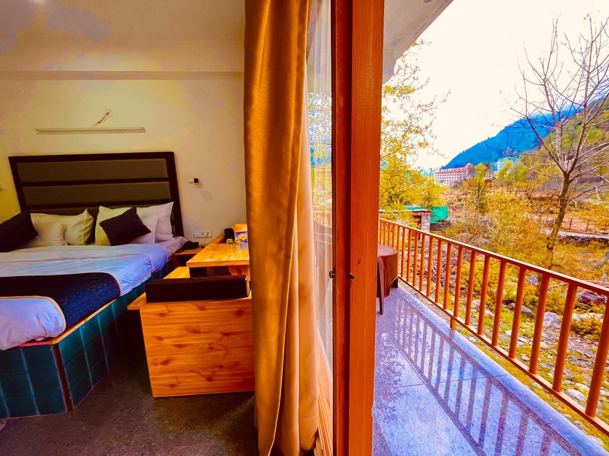 Himalayan Hill Queen Resort, Manali M98160-43400 외부 사진